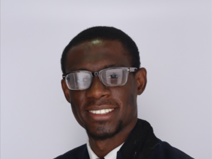 agbelusi headshot
