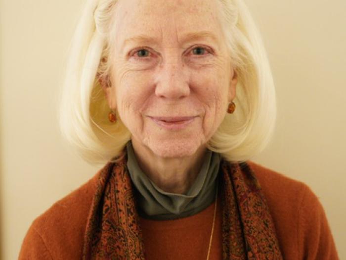 Peggy Barlett Headshot